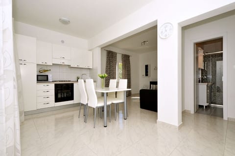 House Pazanin - Unit 373839-13