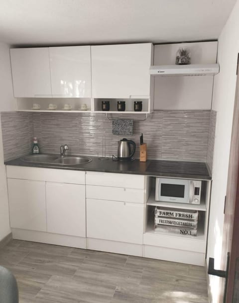 Apartments Neda - Unit 373840-13