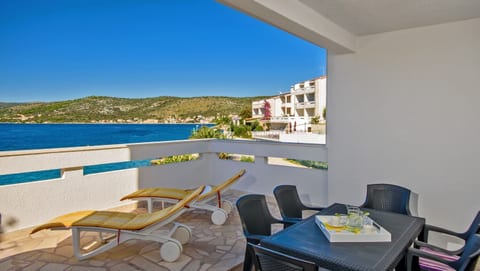 Apartments Bisernica - Unit 373848-13