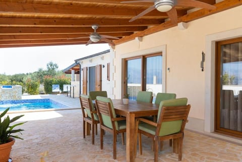 House Kristiana - Unit 373858-13