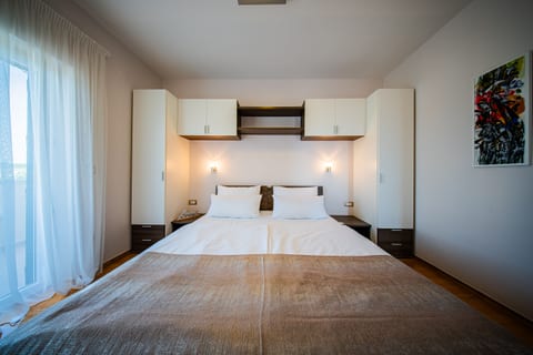Apartments Tomo - Unit 373935-13