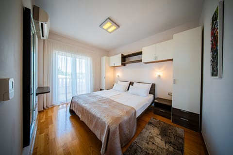 Apartments Tomo - Unit 373935-13