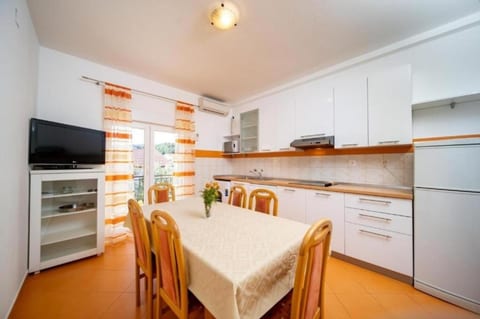 Apartments BePa - Unit 373941-13