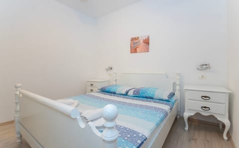 Apartment Sima - Unit 373990-13