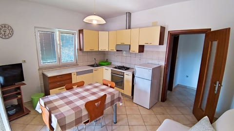 Apartment Leana - Unit 373997-13