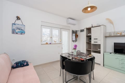 Apartments Markas - Unit 374008-13