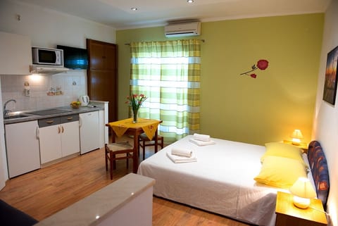 Apartments and Rooms Robi - Unit 374016-13