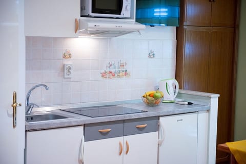 Apartments and Rooms Robi - Unit 374016-13