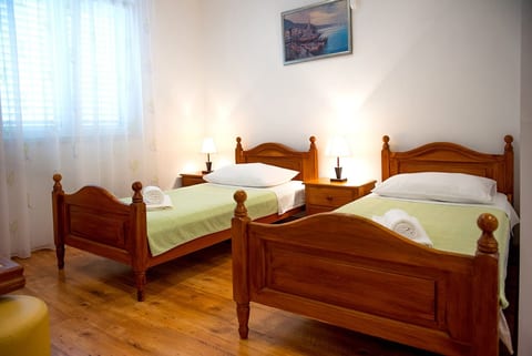Apartments and Rooms Robi - Unit 374019-13