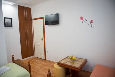 Apartments and Rooms Robi - Unit 374019-13