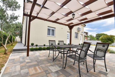 Apartment Gordana Mar - Unit 374044-13