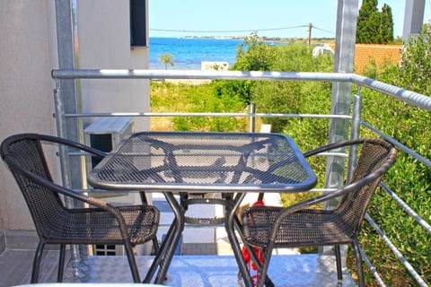 Apartments Sunny by the Sea - Unit 374064-13