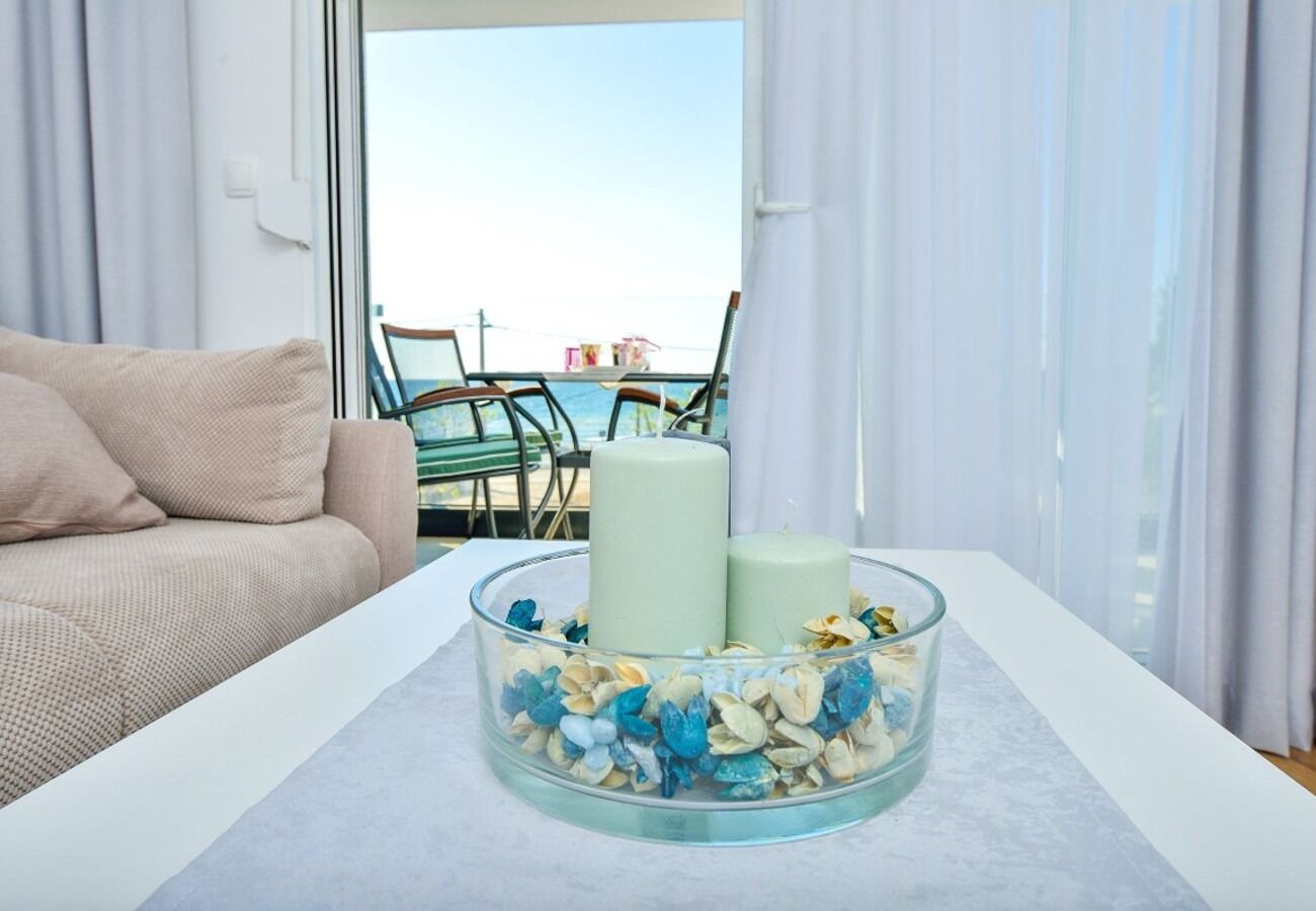 apartments-sunny-by-the-sea-a3/