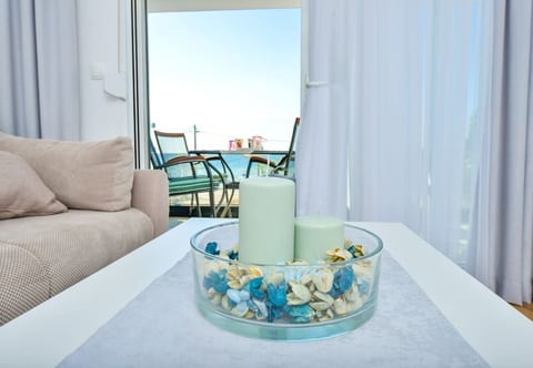 Apartments Sunny by the Sea - Unit 374065-13