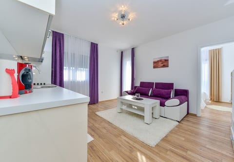 Apartments Sunny by the Sea - Unit 374066-13