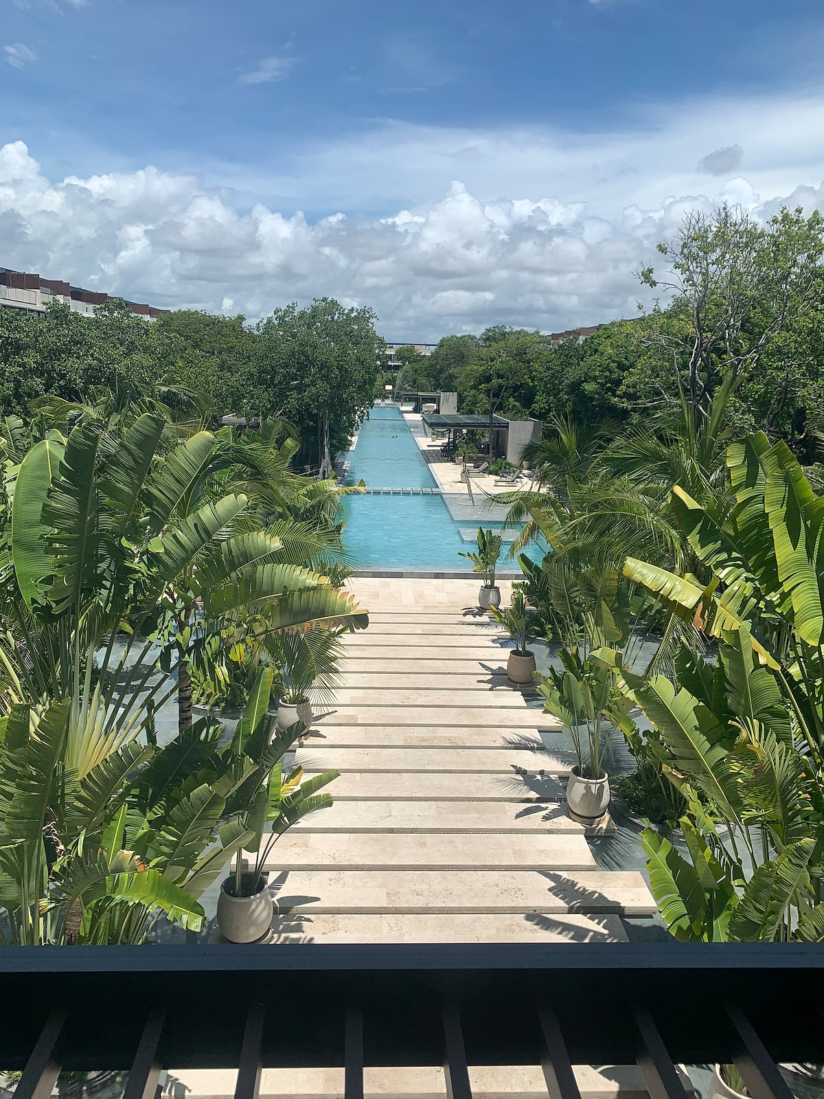 Playacar Luxury Condo | Pools, Gym, Walk to Beach image 12