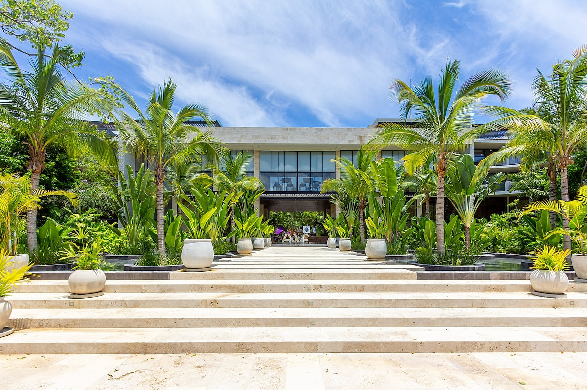 Playacar Luxury Condo | Pools, Gym, Walk to Beach image 14