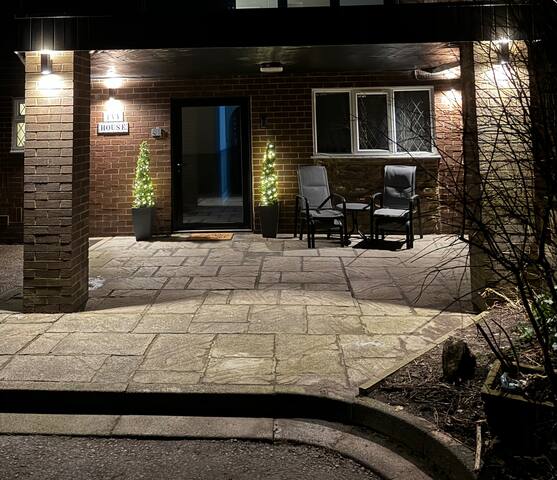 Ivy House Guest Accommodation - Heath Charnock