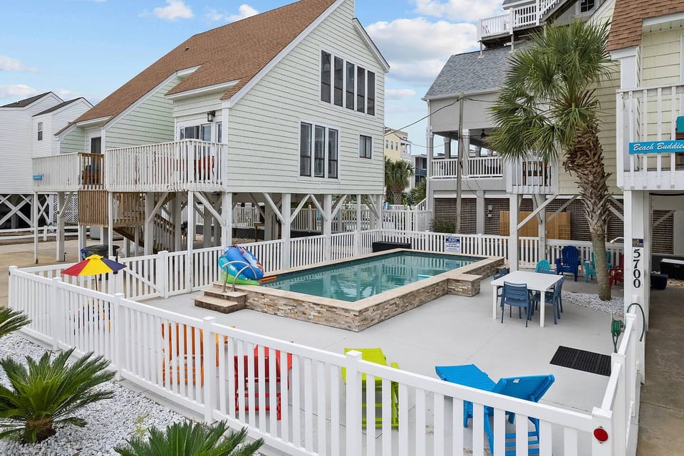 Private Heated Pool | 24 Guests | 2 Min to BEACH | - North Myrtle Beach