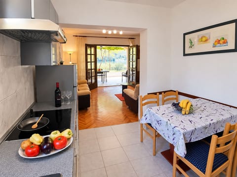 Apartment Marin - Unit 374078-13