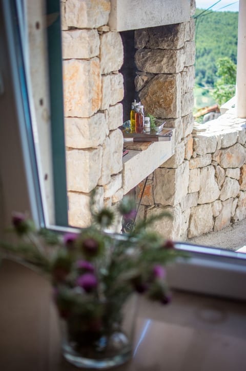 House Stone - Unit 374125-13