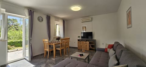 Apartment Nika - Unit 374164-13