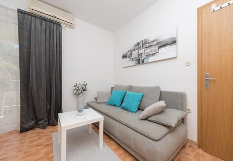 Apartments Ivi - Unit 374178-13