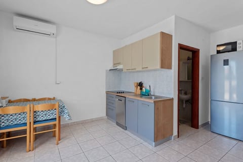 Apartment Uga2 - Unit 374182-13