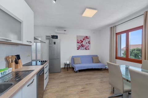 Apartment Uga2 - Unit 374183-13
