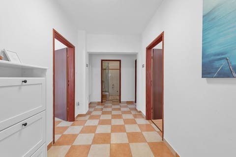 Apartment Uga2 - Unit 374184-13