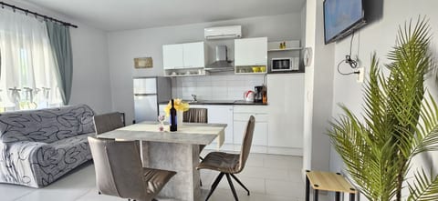 Apartments PAna - Unit 374202-13