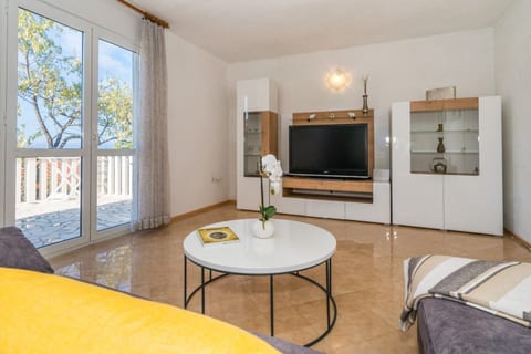 Apartment Ivan - Unit 374222-13