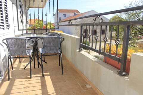 Apartments Old Stone - Unit 374239-13