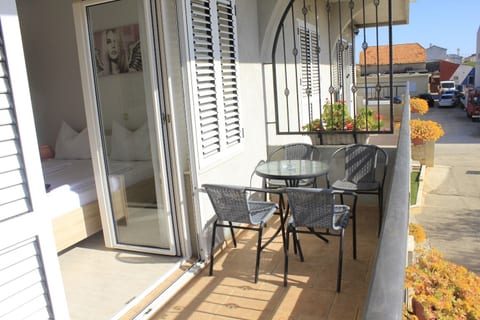 Apartments Old Stone - Unit 374239-13