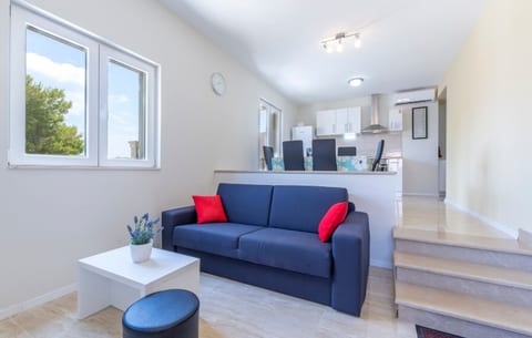 Apartments Dalis - Unit 374244-13