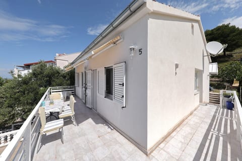 Apartments Djurdja by the sea - Unit 374250-13