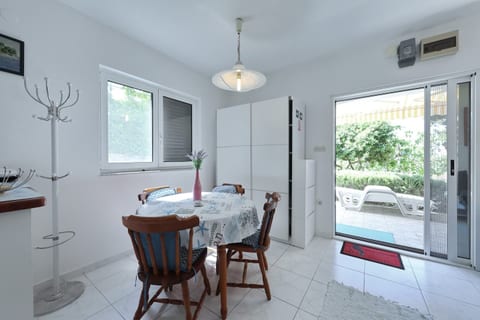 Apartments Djurdja by the sea - Unit 374251-13