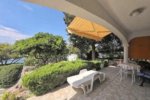 Apartments Djurdja by the sea - Unit 374251-13