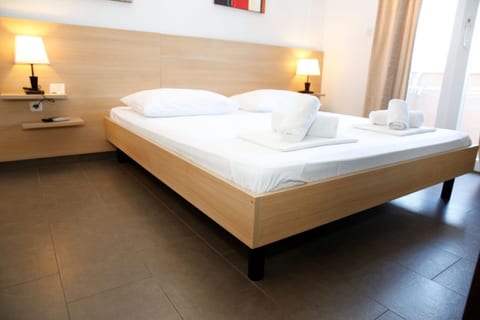 Apartments and Rooms guesthouse Lorenta - Unit 374276-13