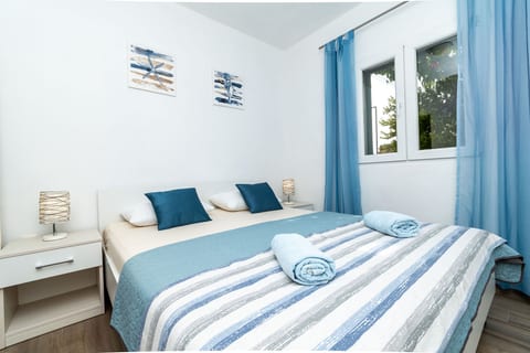 House Vers - Unit 374285-13