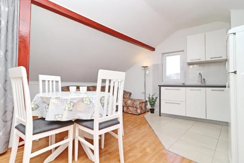 Apartment Niks - Unit 374286-13