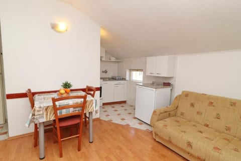 Apartment Niks - Unit 375588-13