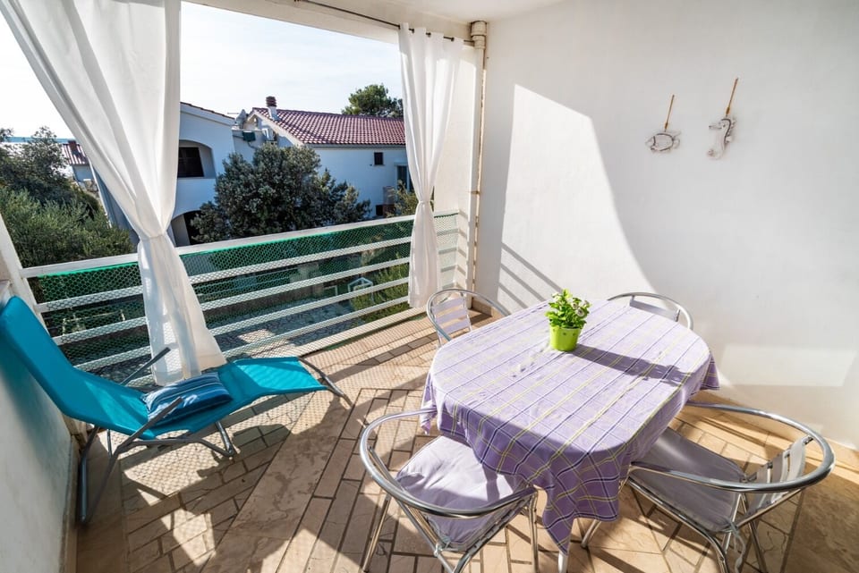 Apartments Bari - Unit 374312-13 - Croatia