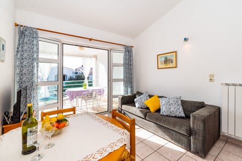 Apartments Bari - Unit 374312-13