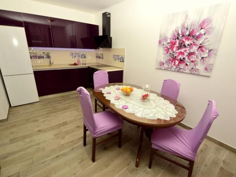 Apartment MeMi - Unit 374318-13