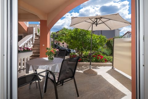 Apartments Jak - Unit 374352-13