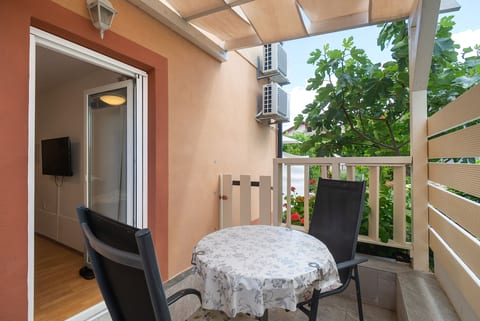 Apartments Jak - Unit 374353-13