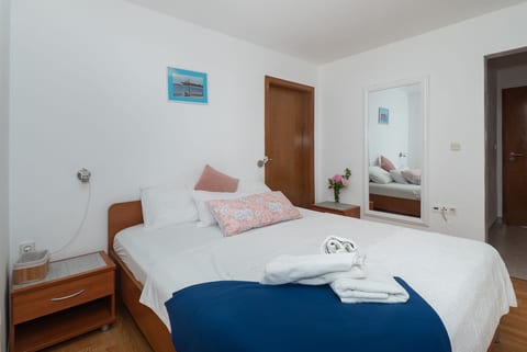 Apartments Jak - Unit 374353-13