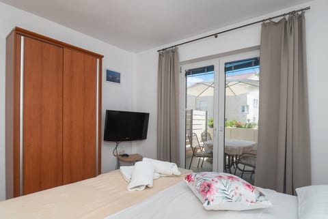 Apartments Jak - Unit 374354-13