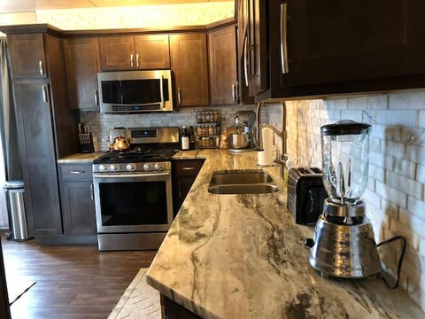Full kitchen stocked for cooking and entertaining